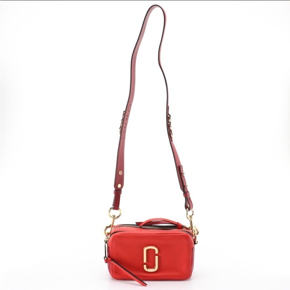 Marc Jacobs The Softshot Crossbody Bag in Two-Toned Red Leather - GUC - Picture 2 of 9